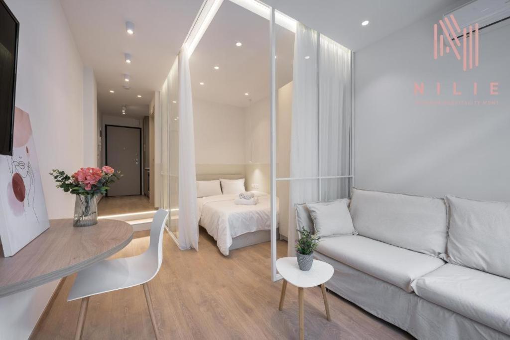 V1 Boutique Rooms, Nilie Hospitality Mgmt テッサロニキ エクステリア 写真