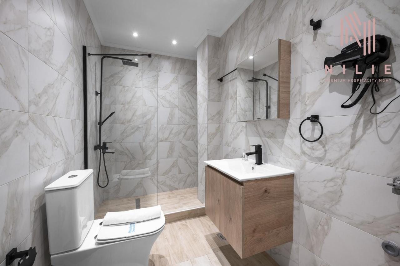 V1 Boutique Rooms, Nilie Hospitality Mgmt テッサロニキ エクステリア 写真
